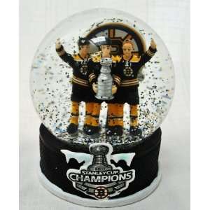 Forever Collectibles Boston Bruins Official NHL Stanley Cup 2011 