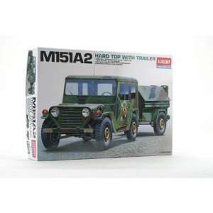  13012 1/35 M151A2 Hard Top Jeep w/Trailer Toys & Games