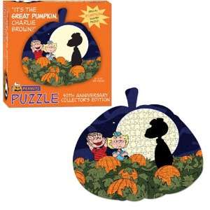  Great Pumpkin Charlie Brown Puzzle by USAopoly Sports 