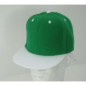  KELLY GREEN   WHITE VINTAGE SNAP BACK FLAT BILL CAP 