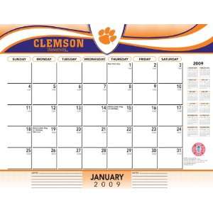 Clemson Tigers 2009 22 x 17 Desk Calendar  Sports 
