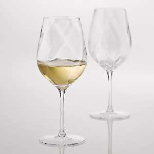 Allure Aerating Chardonnay Wine Glasses (Set of 2  Kitchen 