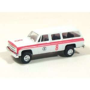  TRIDENT HO (1/87) CHEVY SUBURBAN AIRPORT AMBULANCE Toys & Games