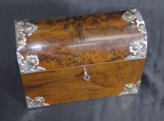 VICTORIAN WALNUT STATIONARY BOX CASKET CADDY  