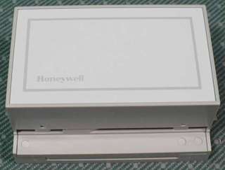 Honeywell T641A1005 VAV Zone Thermostat SPDT Floating  
