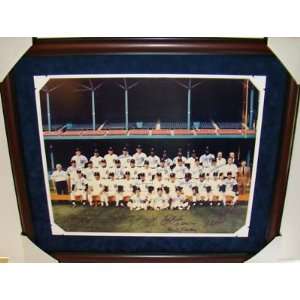 1984 Tigers W.S.Champs Team 32 SIGNED Framed 16x20 JSA   Autographed 