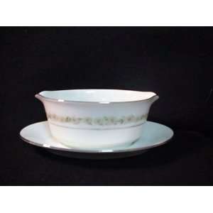  NORITAKE GRAVY TRILBY 