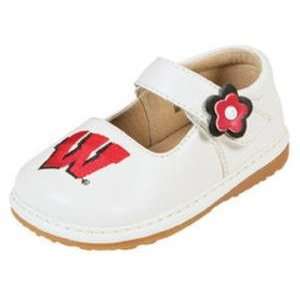   Girl Toddler Shoe Size 7   Squeak Me Shoes 35217