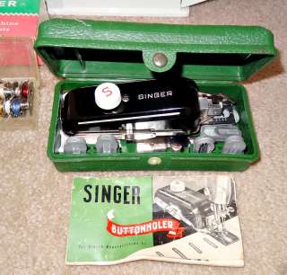 Singer 221K White Featherweight Sewing Machine w Case & Accessories 