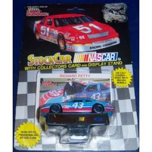    1992 Racing Champions # 43 RRichard Petty 1/64 scale Toys & Games