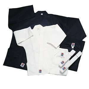  White Tokaido Traditional Uniform   Size 6 Sports 