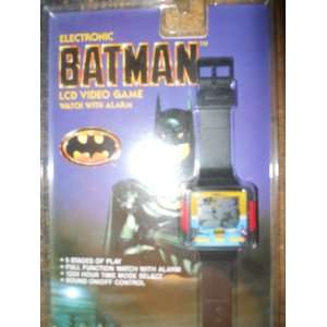  BATMAN LCD Video Game Watch with Alarm 1990 Toys & Games