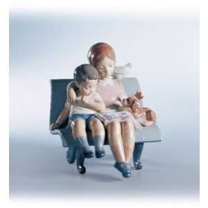  Lladro Surrounded by Love #6446 6.5 H