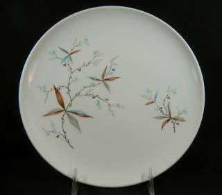 Dinner Plate 10 by Syracuse Carefree True China in Finesse Pattern 