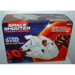    Star Wars MILLENIUM FALCON SPACE SHOOTER BLASTER Toys & Games