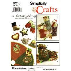  Simplicity 8216 Crafts Sewing Pattern Christmas Tree Skirt Stocking 