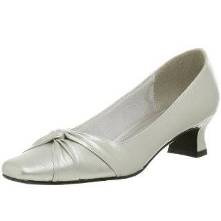   Reviews Easy Street Womens Tempest Pleated Pump,Champagne,7 M