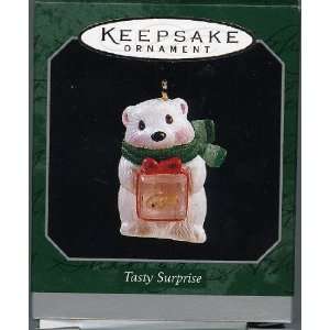  Hallmark Keepsake Ornament Tasty Surprise 1998 QXM4276 