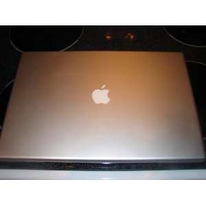  APPLE MACBOOK PRO OS X NOTEBOOK 17 CORE 2 DUO 2.16 GHZ 