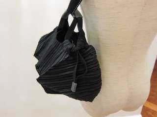 NWOT ISSEY MIYAKE BLACK PLEATED BUCKET BAG  