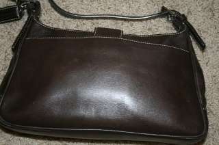 Authentic Medium Brown Leather COACH Purse Handbag   VERY NICE  