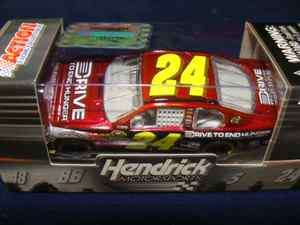 24 JEFF GORDON 2011 DRIVE TO END HUNGER / AS SEEN ON YOU TUBE 1/64 