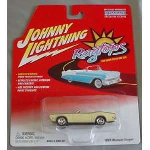    Johnny Lightning Ragtops 1967 Camaro Convertible GOLD Toys & Games