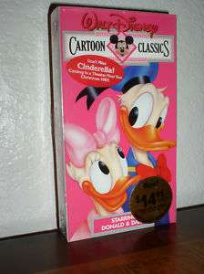 Walt Disney Cartoon Classics V7 Starring Donald & Daisy 012257577037 