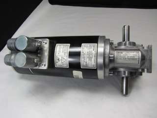 Lenze D 32696 Servo Motor Gear Encoder 1.35/30.24 Nm  