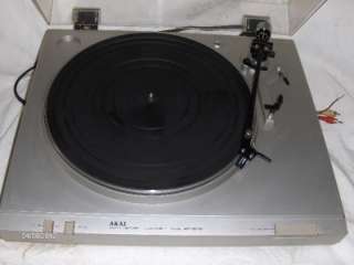 Akai AP B110 Two Speed Auto Return Turntable   Record Player 33.33 and 