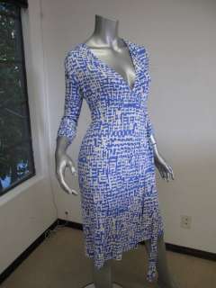 Diane Von Furstenberg Vintage Blue/White Printed Long Sleeve Wrap 