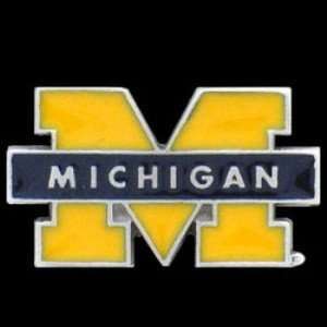  College Team Logo Pin   Michigan Wolverines Sports 