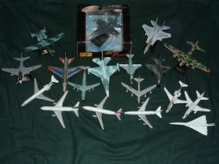 Lot of 18 Diecast Aircraft Planes Jets Maisto Air Force Specials 