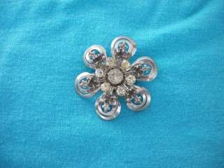 Rhinestone brooch vintage flower shape silvertone  