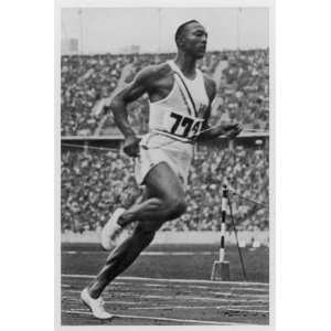  Jesse Owens Jesse Owens Breaks the 100 Metre Record 