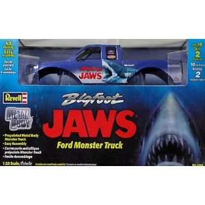   JAWS Ford Monster Truck 1/25 Scale Metal Model Kit Toys & Games
