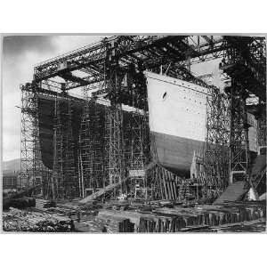 Photo OLYMPIC and TITANIC   view of bows in shipyard construction 