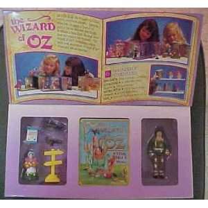 The Wizard of Oz Activity Storybook Playset   Scarecrow If I Only Had 